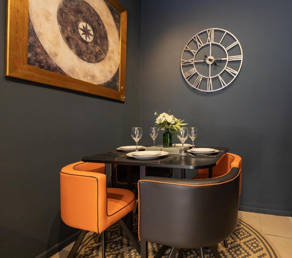 Boutique Family Apartment In Celebrity Village. Barnt Green Eksteriør bilde